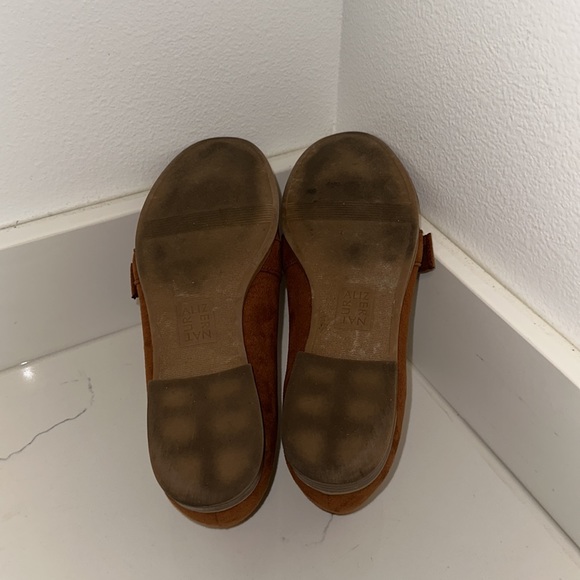 Naturalizer women’s brown suede like loafers - Picture 8 of 8